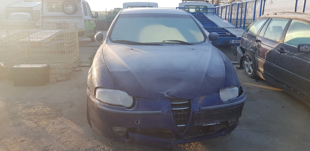 Alfa Romeo 147 din 2002, motor 1.6 benzina, tip AR 372.03