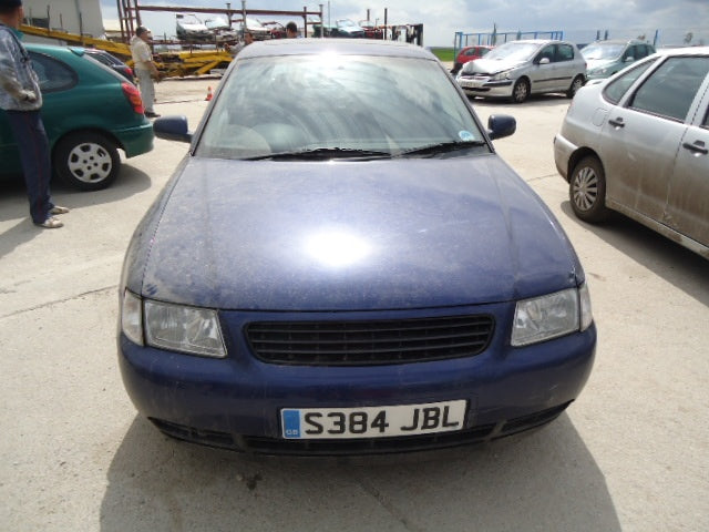 Audi A3 din 1998, 1.8 b