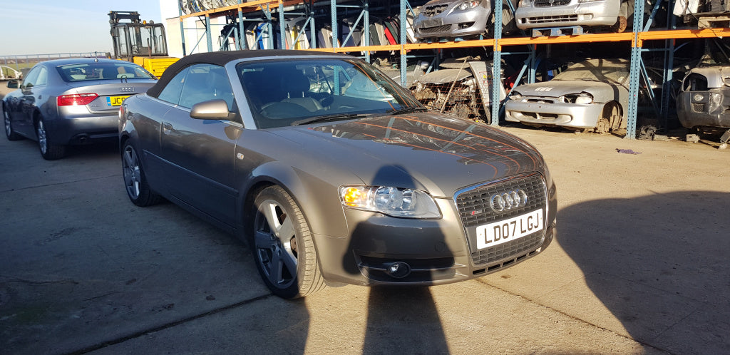 Audi A4 Cabrio S-line din 2007, motor 1.8 Tfsi, tip BFB