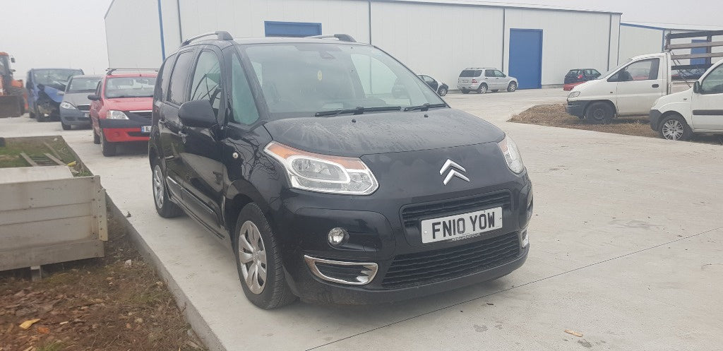 Citroen C3 Picasso din 2010, motor 1,6 hdi, tip 9HX