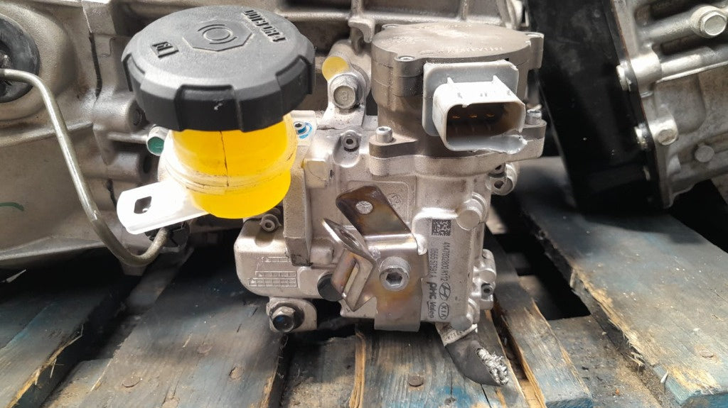 Cutie manuala 6 trepte ( robotizata ) Hyundai Tucson din 2022 , motor 1.6 T-Gdi