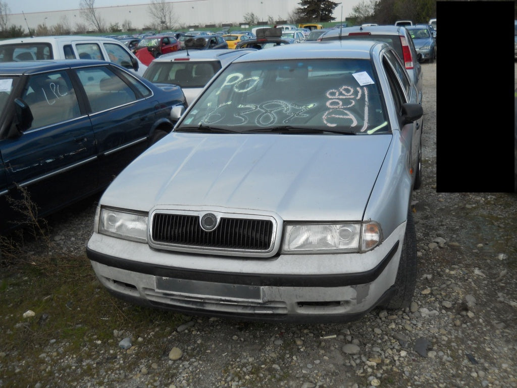 Demembrez SKODA OCTAVIA 2000 1.9 DIESEL AHF CARSERO second hand Bacau