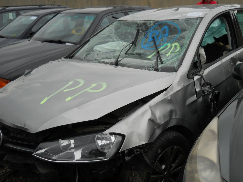 Demembrez VW GOLF 7 MOTOR 1.6 DIESEL CLHA 89.000 KM CARSERO second hand Bacau