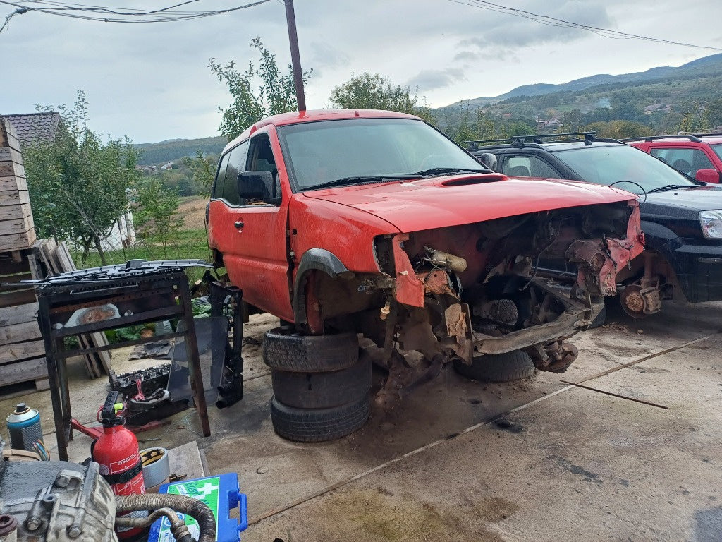 DEZME.BREZ NISSAN Terrano 2.7,3.0 MODELUL SCURT STARE BUNA