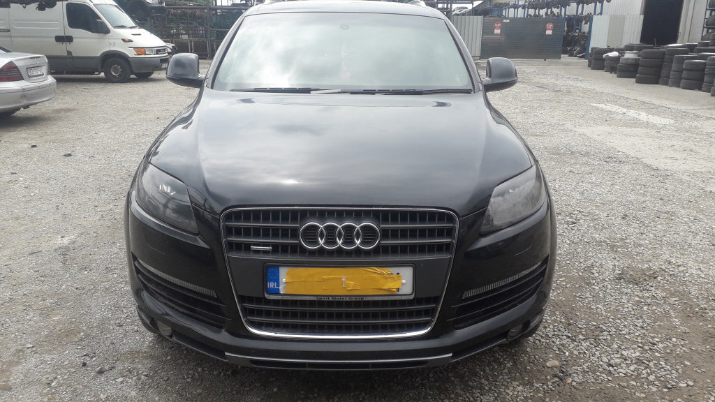 Dezmebre Audi Q7 3.0 TDI Quattro 2008