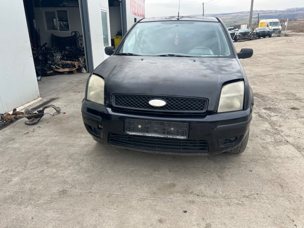 Dezmembrări Ford fiestă 1,4 tdci anul 2004 t