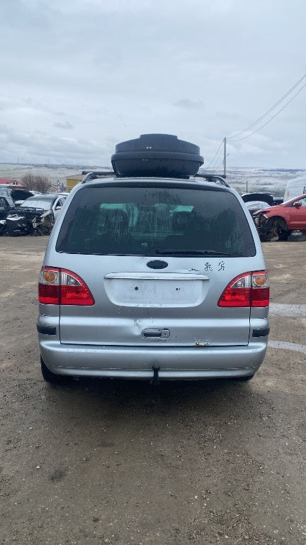 Dezmembrări Ford Galaxy 1,9 TDI anul 2003 tip motor AUY