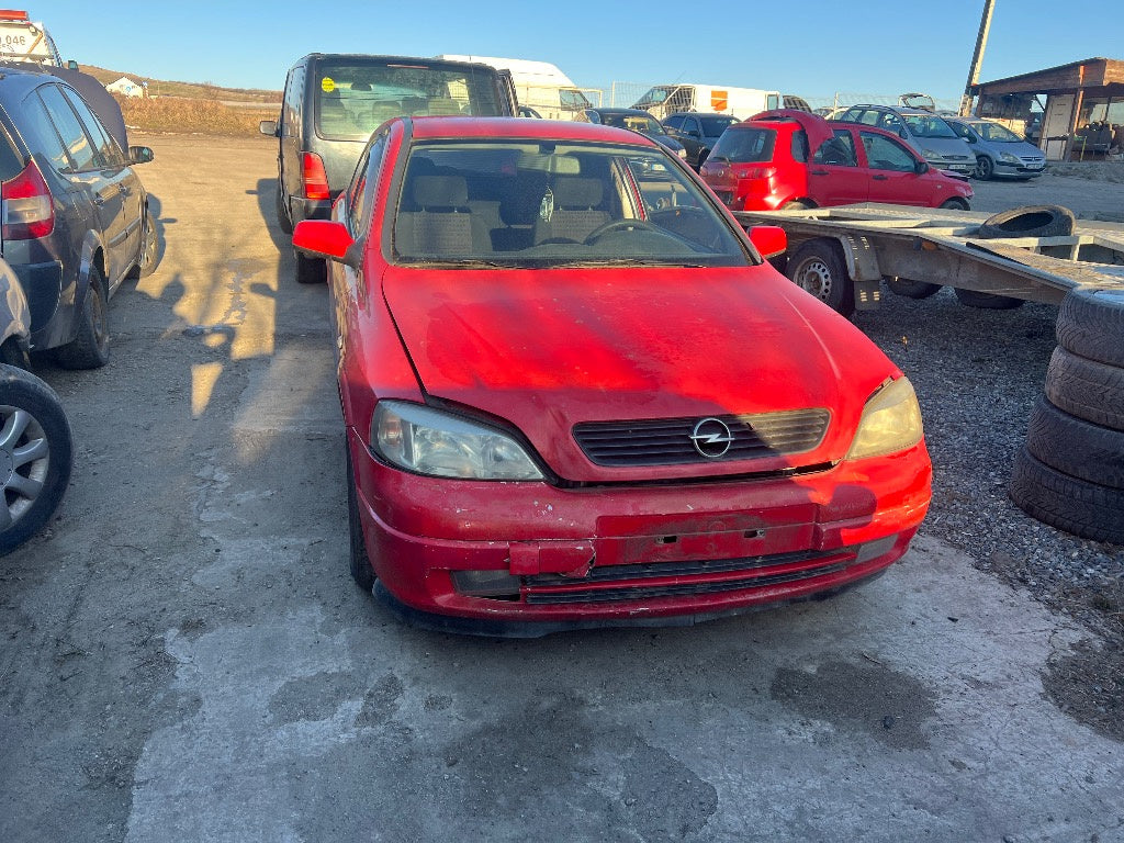 Dezmembrări Opel astra G coupe motor 2,2 benzină anul 2001