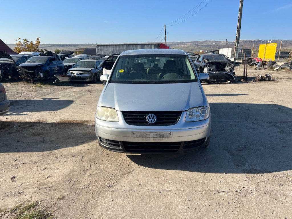 Dezmembrări vw touran 1,9 TDI anul 2004 tip motor AVQ