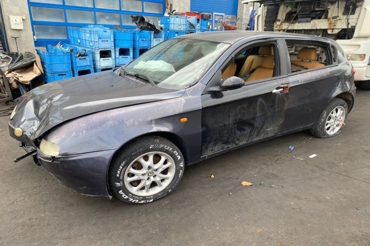 Dezmembram Alfa Romeo 147 [2000 - 2004] Hatchback 3-usi 1.9 JTD MT (115 hp)