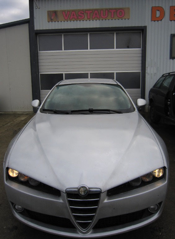 Dezmembram Alfa Romeo-159 1.9 JTDM 120 CP tip motor 939 an 2005-2011