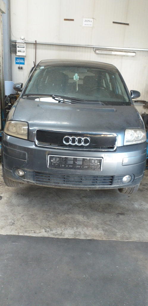 Dezmembram Audi A2 1.4 Benzina, an fabricatie 2002