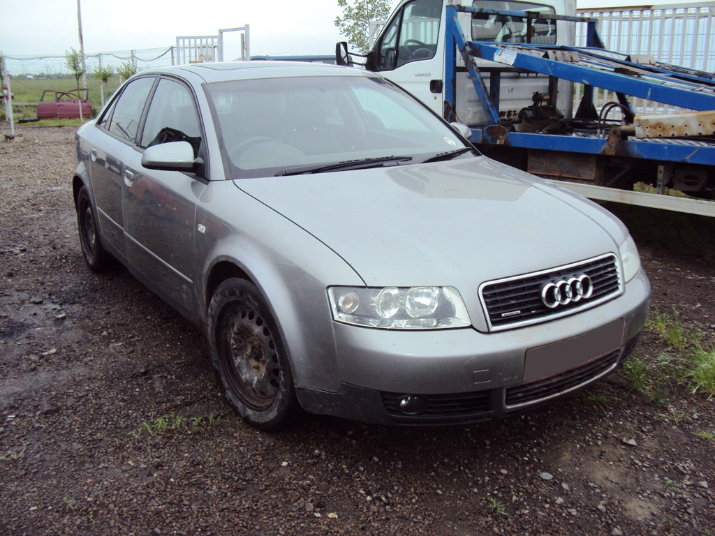 Dezmembram Audi A4 - 2003 - 1.8 Turbo Quatro