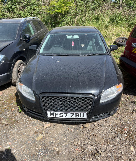 Dezmembram Audi A4 B7 [2004 - 2008] Sedan 4-usi 2.0 TDI MT (140 hp)