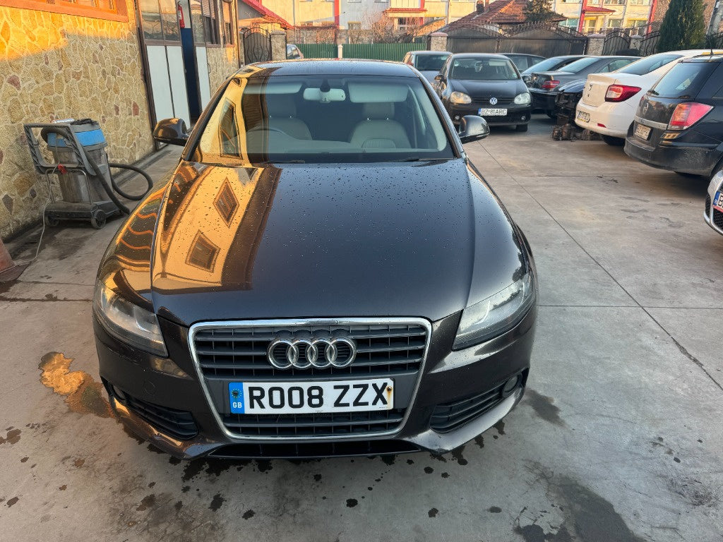 Dezmembram Audi A4 B8 2.0 CAG