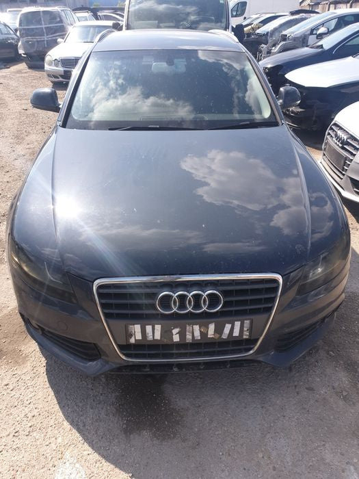 Dezmembram Audi A4 b8 2.0 tdi break cod motor cah-a cutie manuala 6+1