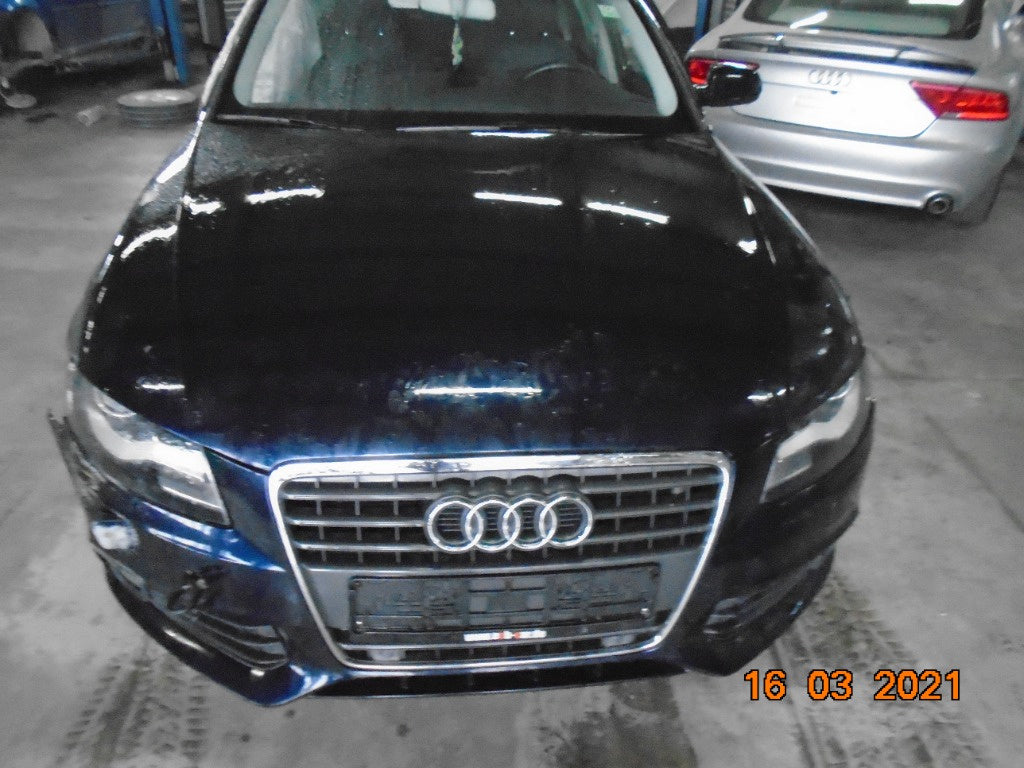 Dezmembram Audi A4 B8 break, 2.0TDI, 125kw, euro 5 ,CAHA , 2009 2010 2011 2012 2013