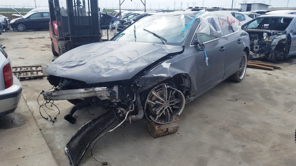 Dezmembram Audi A5 - 2012 - 1.8benzina