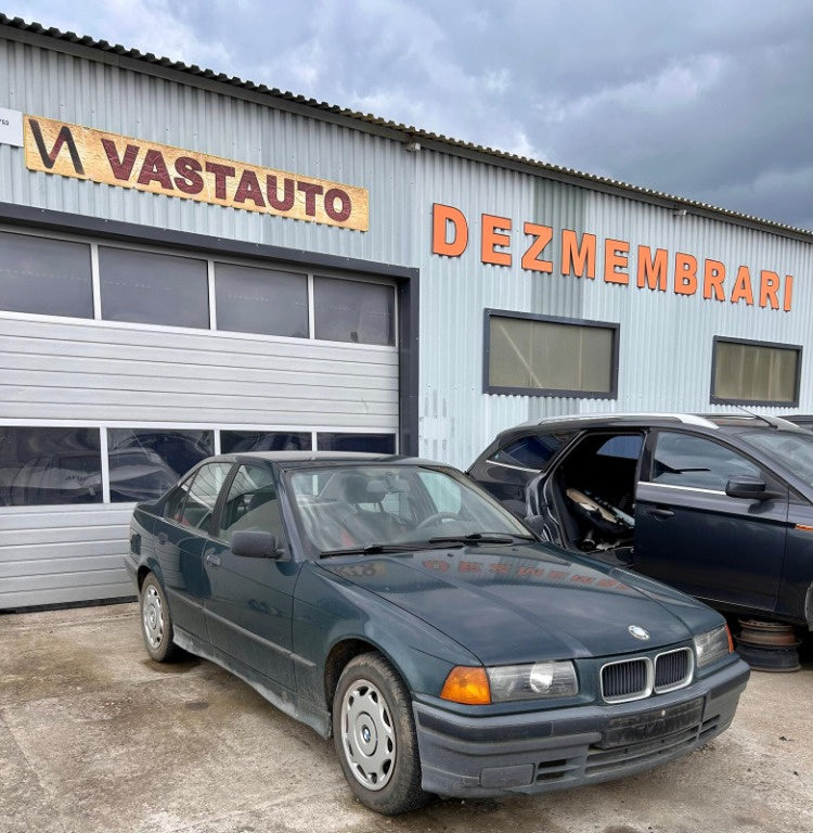 Dezmembram BMW 3 E36 – 1.6 100CP cod motor 164E1