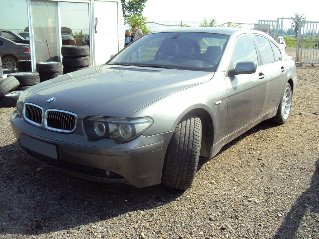 Dezmembram BMW 735i - E65 - 2004