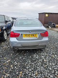 Dezmembram BMW E90 M Paket 320 184 cp N47d20C an 2011 cutie manuala