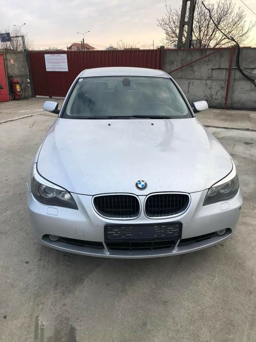Dezmembram bmw seria 5 e60 3.0 d automat an 2006.motor far cutie usa