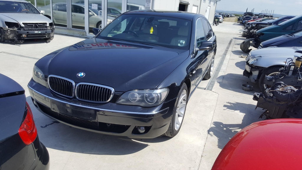 Dezmembram BMW seria 7 E65 E66 730 D 231 cp