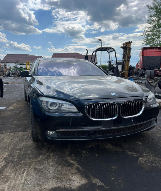 Dezmembram BMW Seria 7 F01/F02 [2008 - 2012] Sedan 750i AT (407 hp)