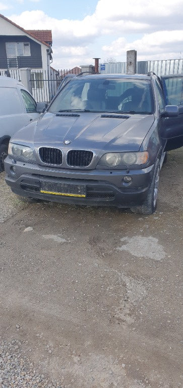 Dezmembram Bmw x5 din 2003