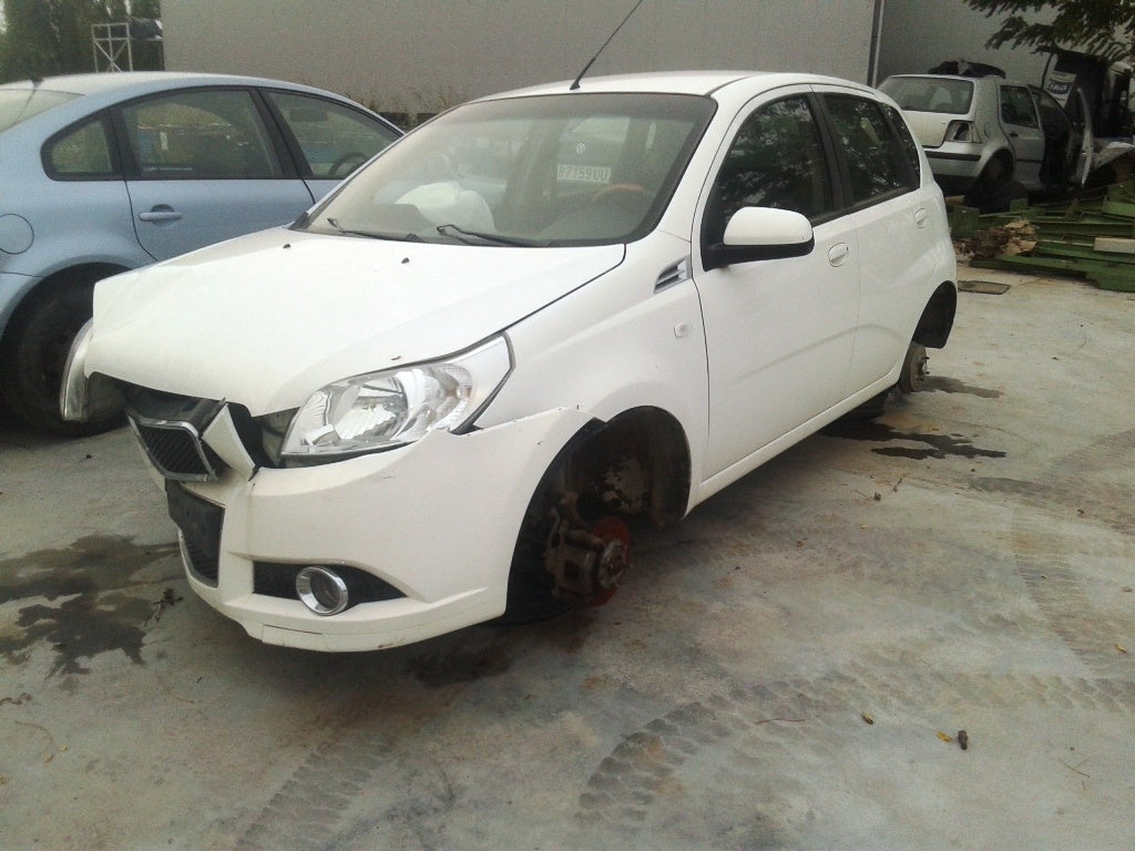 Dezmembram Chevrolet Aveo - 1.2i - 2010