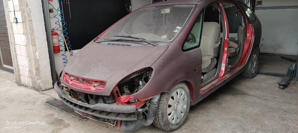 Dezmembram Citroen Xsarra Picasso