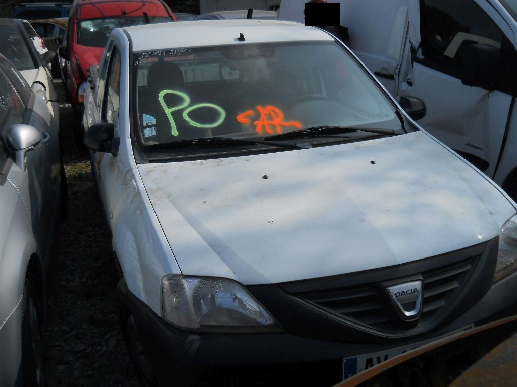 DEZMEMBRAM DACIA LOGAN PICK UP 2010 1.6 BENZINA CARSERO SECOND HAND BACAU IASI