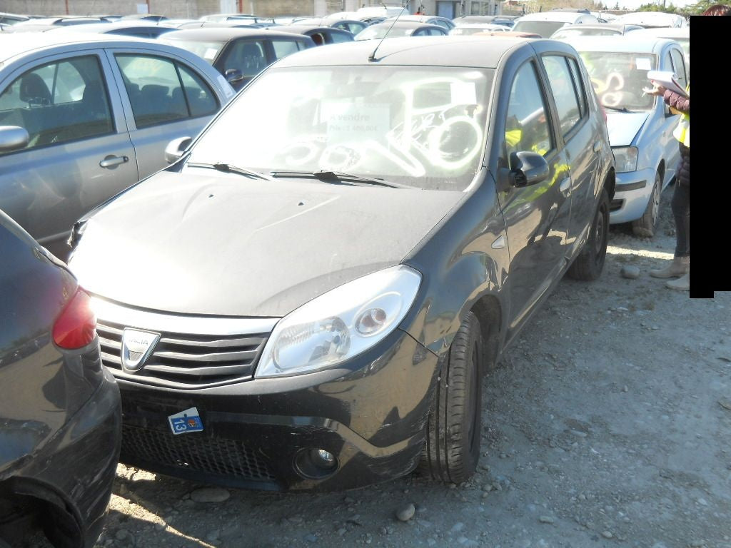 DEZMEMBRAM DACIA SANDERO 2009 1.5 DCI DIESEL CARSERO SECOND HAND 167.000 KM