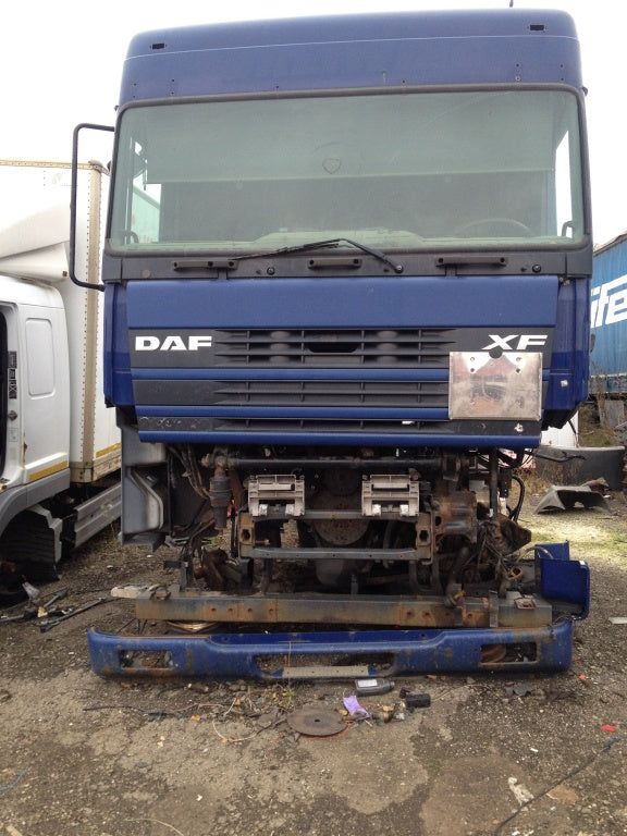 Dezmembram DAF XF 95-430 , fabr 2003
