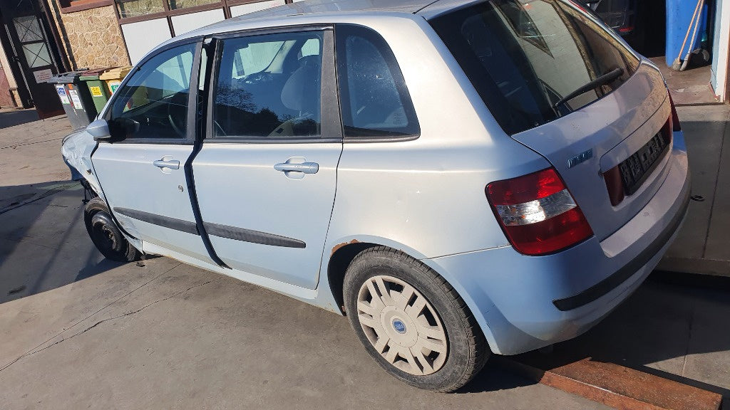 Dezmembram Fiat Stilo 1.6 16v an fabr 2005