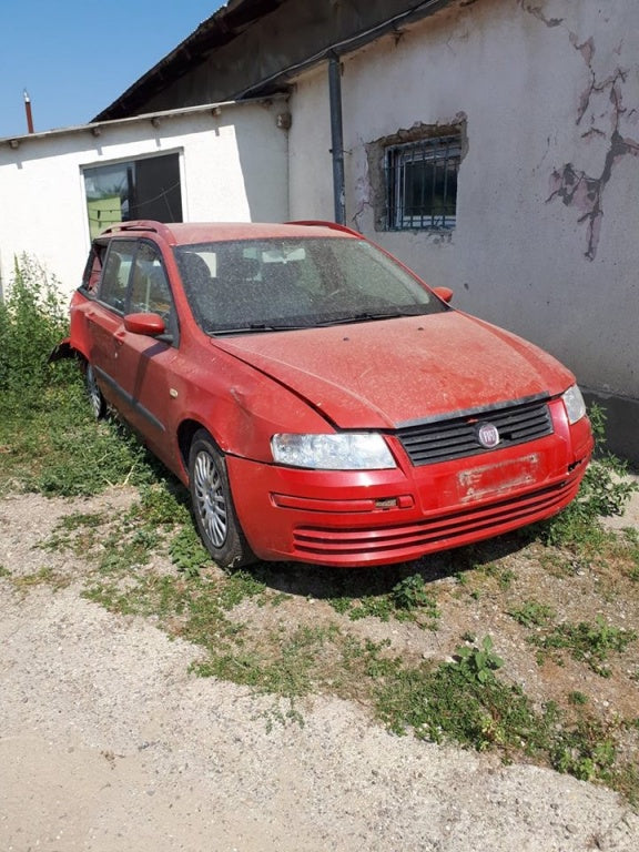 DEZMEMBRAM FIAT STILO 2003 BREAK 1.6 BENZINA 182B6000 CARSERO SECOND HAND BACAU