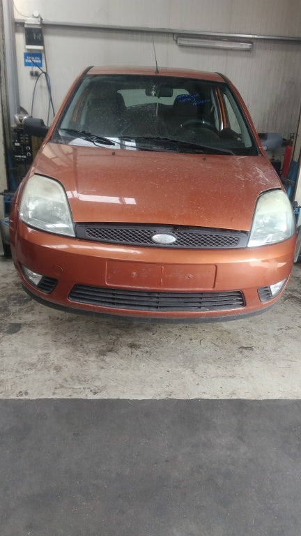 Dezmembram Ford Fiesta 1.4 B FXJB, an fabricatie 2004