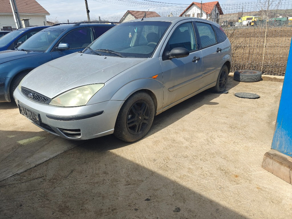 Dezmembram Ford Focus 1 Hatchback