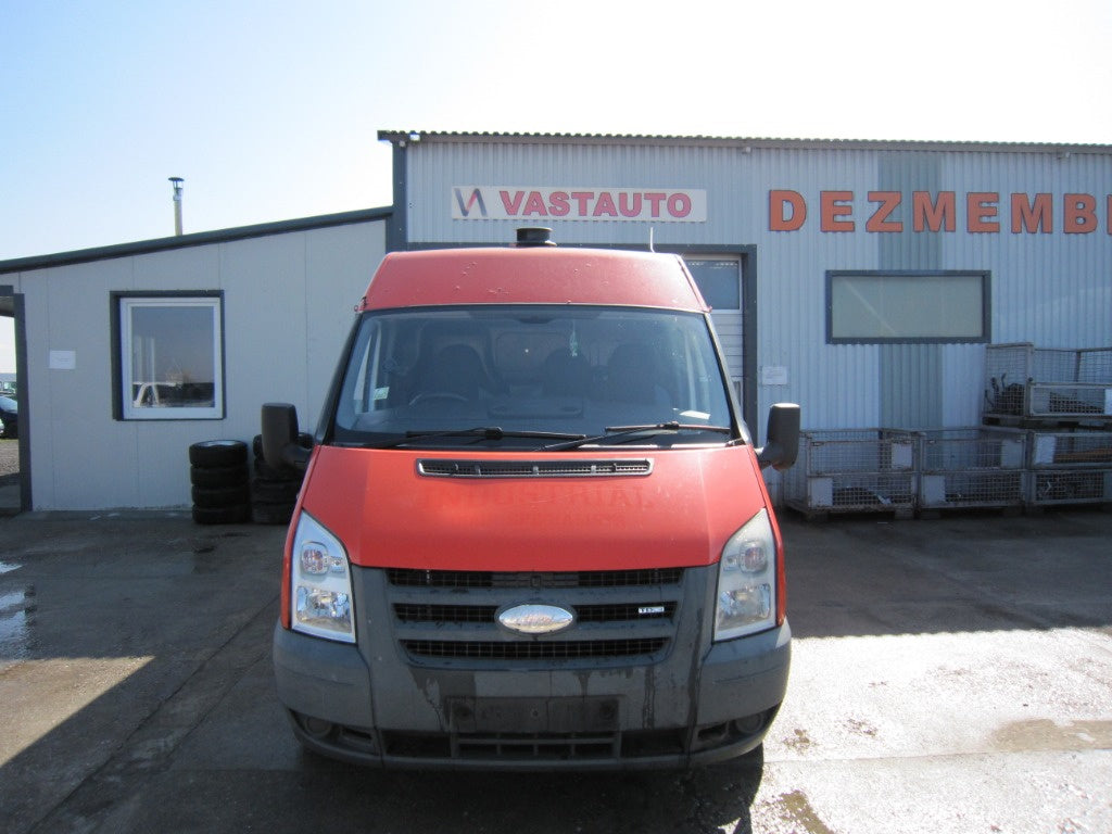 Dezmembram Ford Transit 2.2 TDCI 110 CP cod motor QVFA an 2006 - 2014