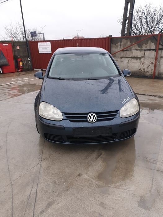 Dezmembram golf 5 1.6 benzina mpi cod BSE coupe.bar far aripa capota