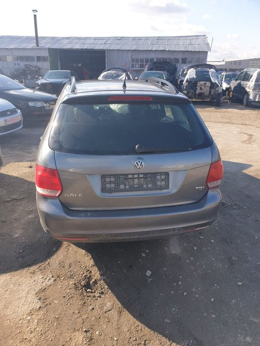 Dezmembram golf 5 1.9 tdi break cod motor BLS cutie 5+1 trepte jcr
