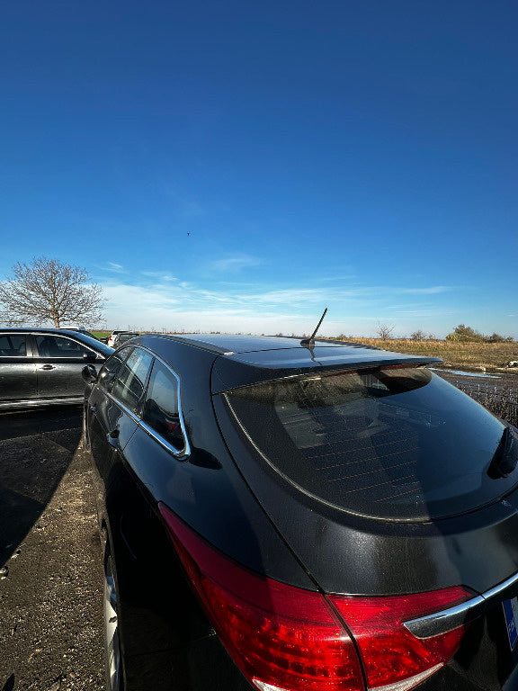 Dezmembram HYUNDAI I40,NEGRU,BREAK,2011,1.7 motorina,100 kw,Tip motor - D4FD