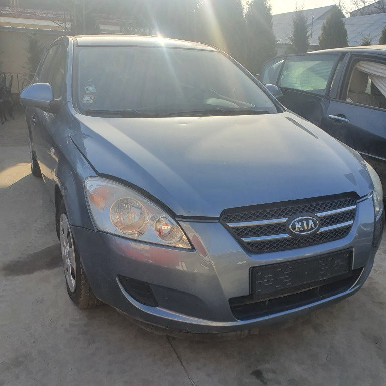 Dezmembram Kia Ceed 1.4 G4FA an fabr 2008
