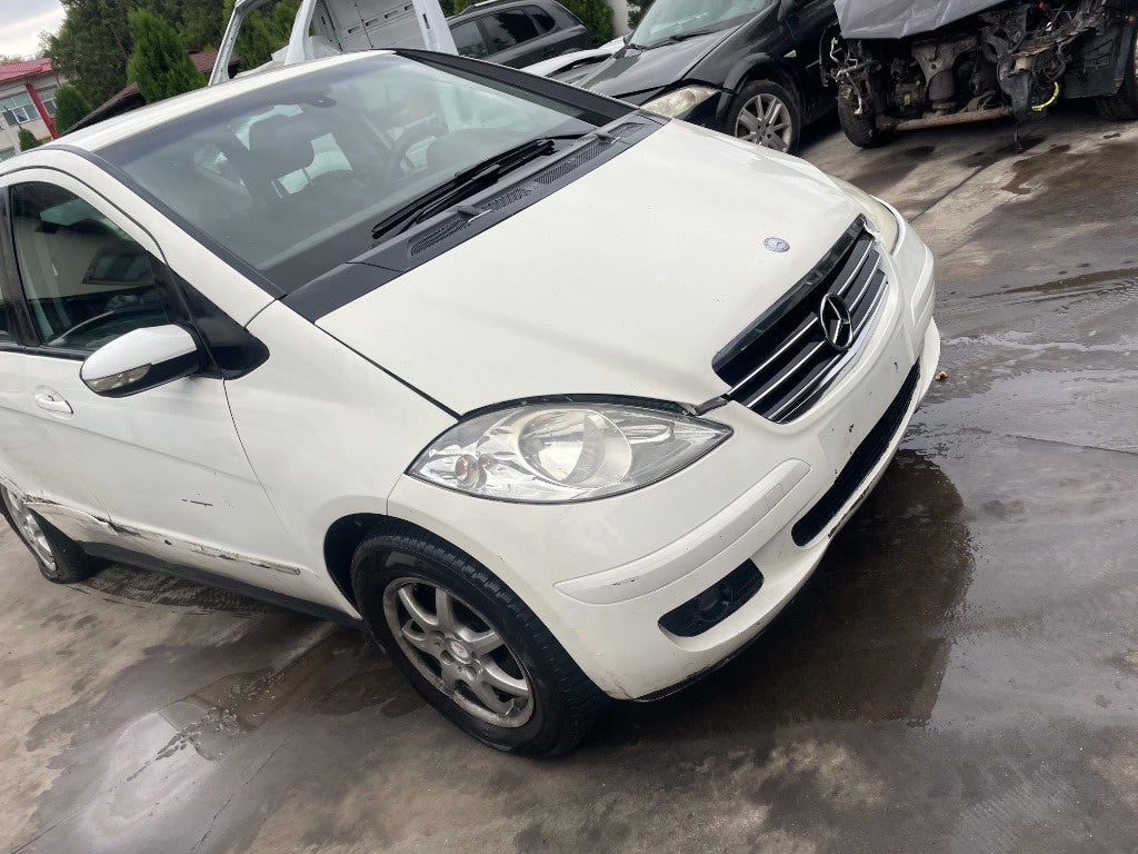 Dezmembram Mercedes A-CLASS W169 180 CDi