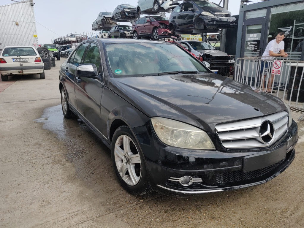 DEZMEMBRAM MERCEDES BENZ C220 CDI,W204, AN 2007. COD MOTOR 646.811