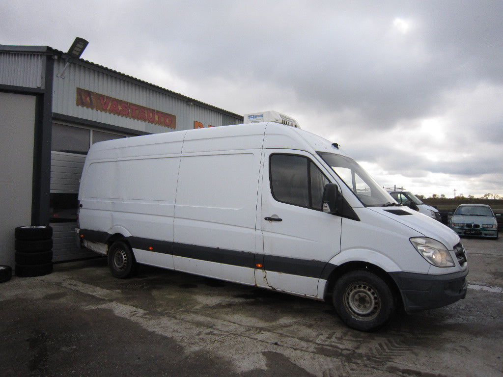 Dezmembram Mercedes-Benz Sprinter 3.5t – 311, 2.2CDI tip motor OM 646 an 2006-2010 109CP