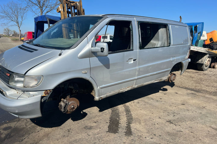 Dezmembram Mercedes-Benz Vito W638 [1996 - 2003] Minivan 112 CDI MT (122 hp)