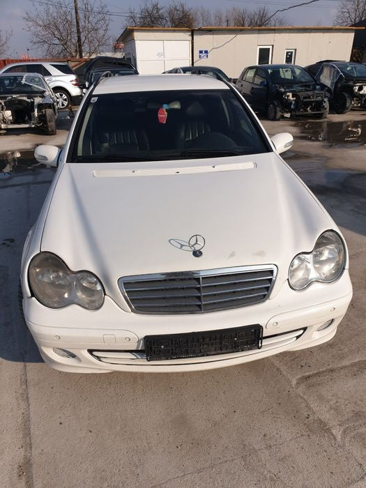 Dezmembram mercedes c class w203 2.2 cdi euro 4 cutie automata an 2006