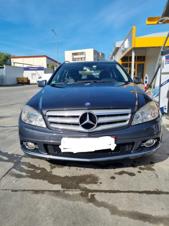 Dezmembram Mercedes C-Class w204 c200 cdi 2010