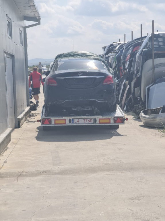 Dezmembram Mercedes C class W205